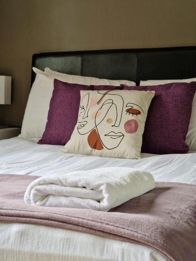 לונדון 3 Bedrooms Flat Near Russell Square מראה חיצוני תמונה